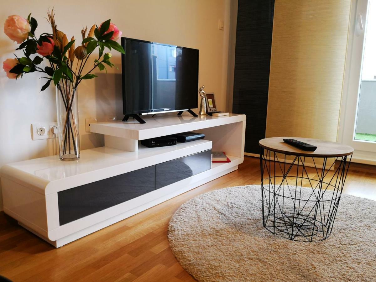 Apartman Bilja 3* Загреб Экстерьер фото